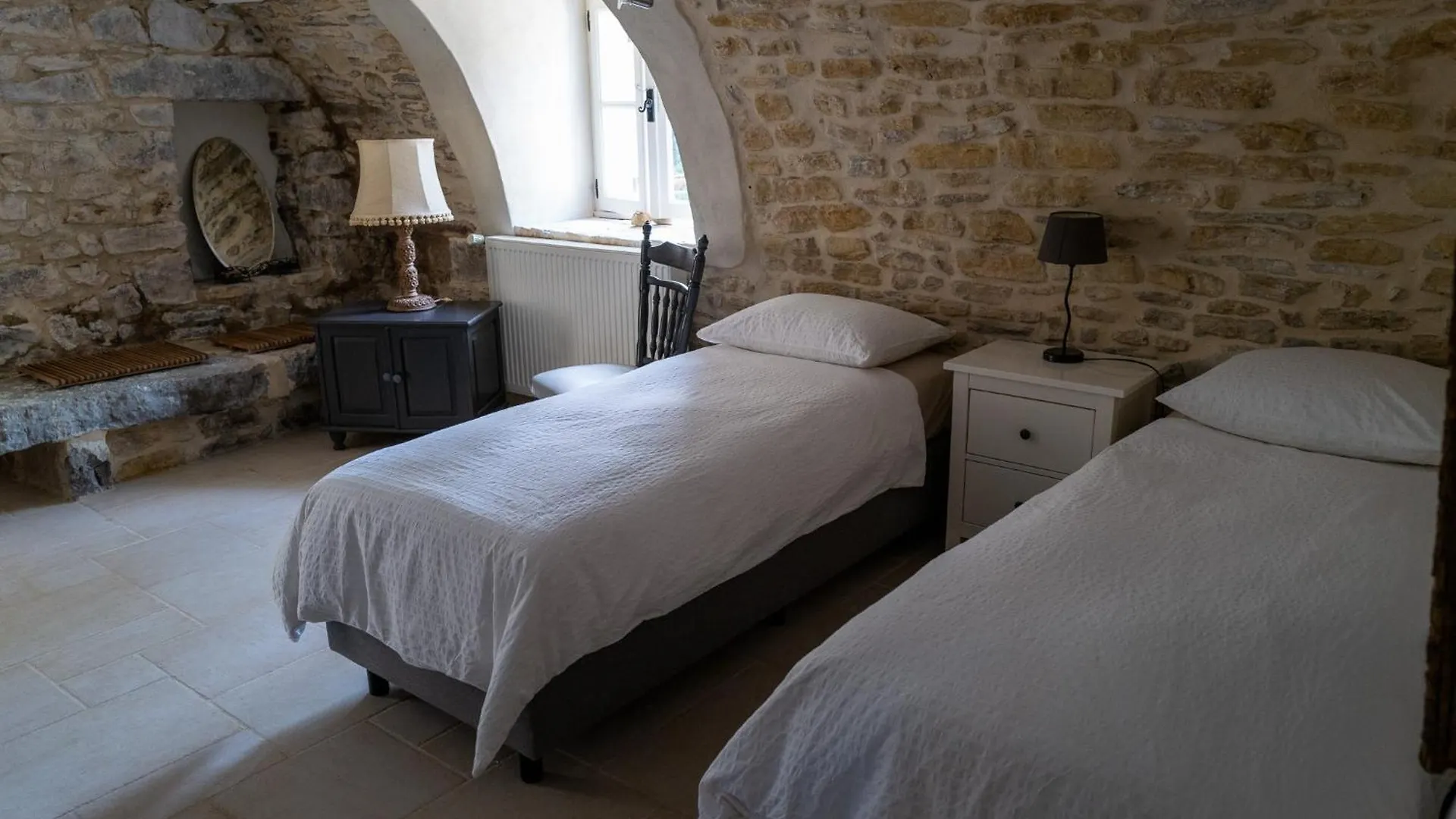 Homestay Gite Le Bel Endroit Apartment Saint-Andre-de-Cruzieres
